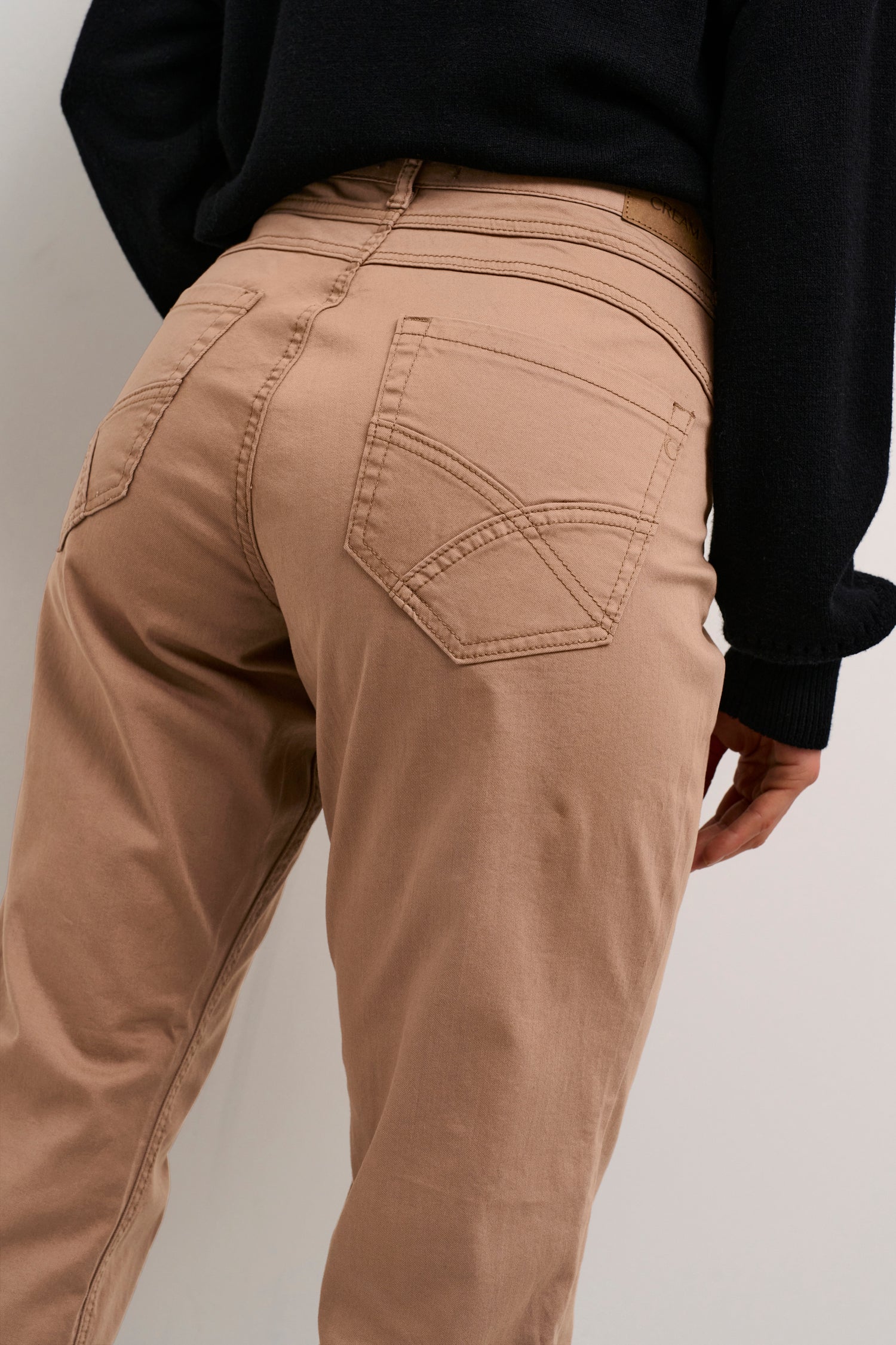 Cream Ann Twill Pant- Coco Fit