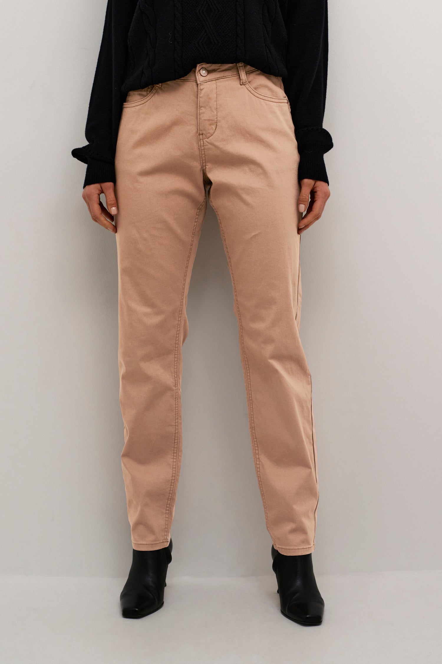 Cream Ann Twill Pant- Coco Fit