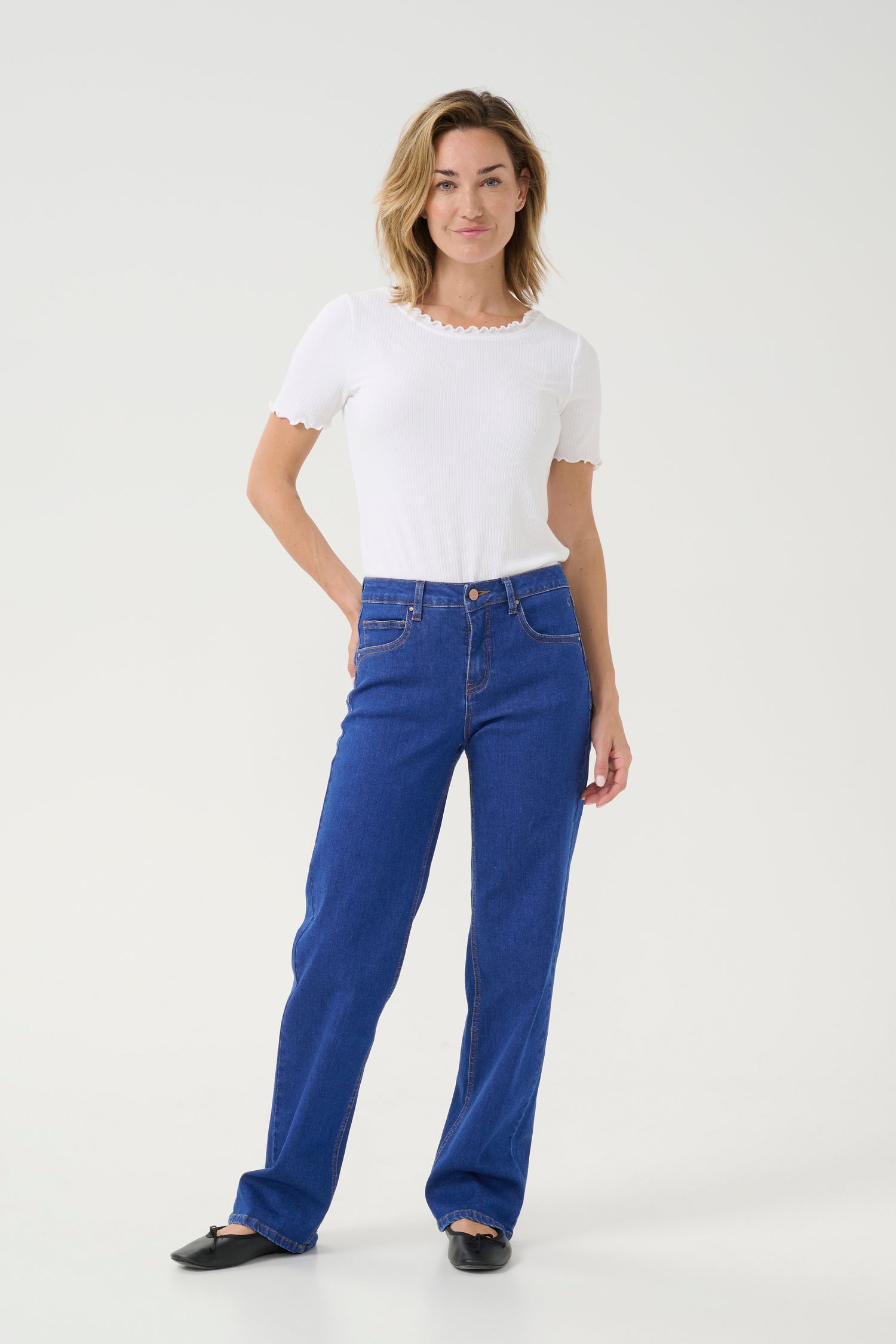 Cream Bertie Jeans- Shape Fit