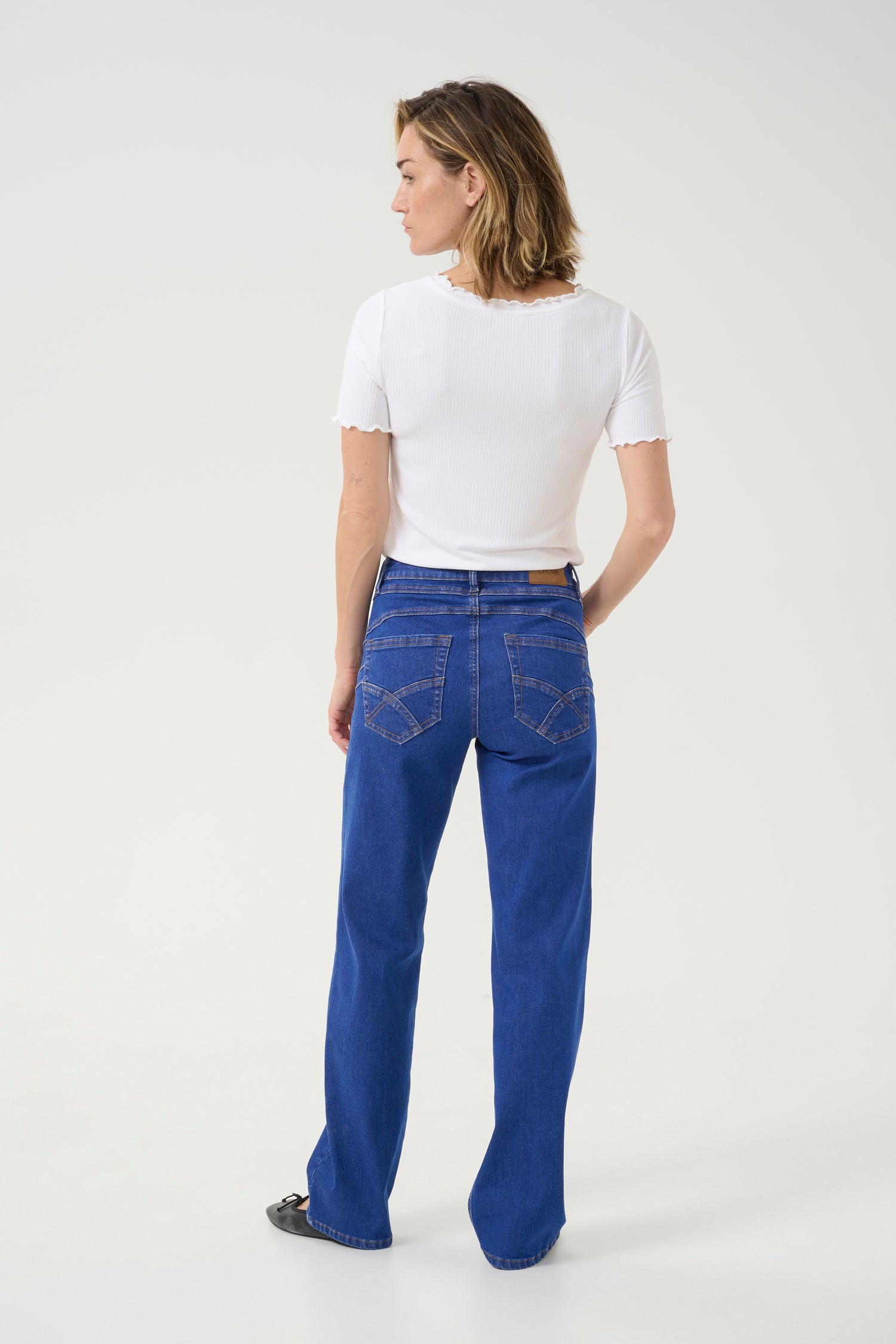 Cream Bertie Jeans- Shape Fit