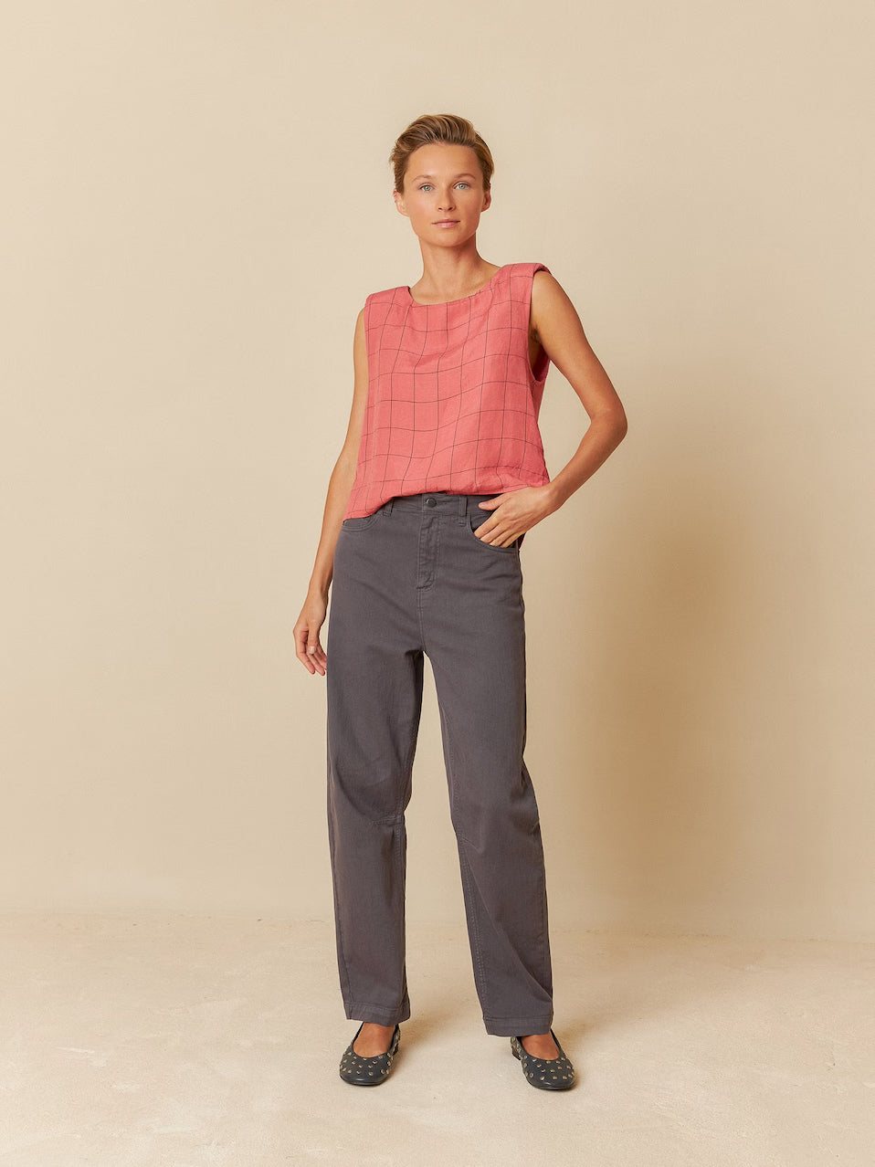 Indi & Cold Windowpane Checked Linen Sleeveless Shell