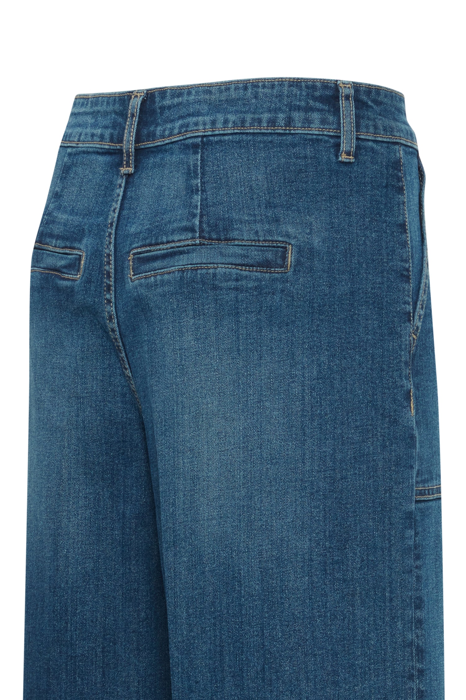 B. Young Komma High Waist Jean