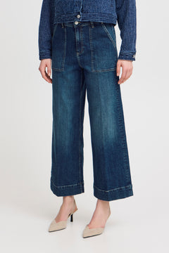 B. Young Komma High Waist Jean