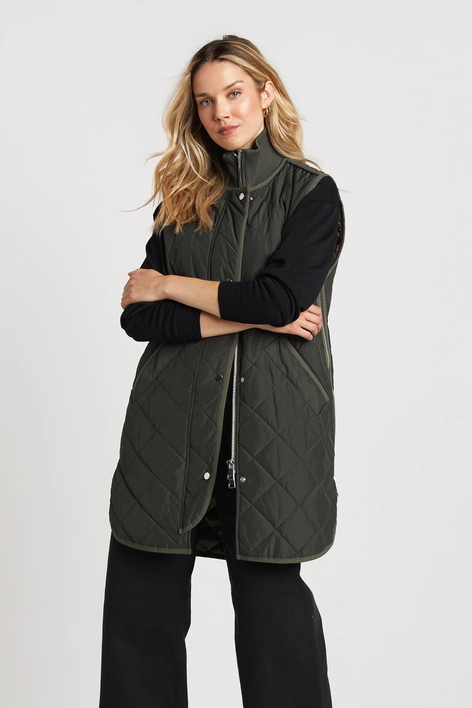 Adroit Atelier Destiny Sleeveless Quilted Vest