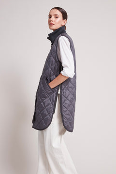 Adroit Atelier Destiny Sleeveless Quilted Vest