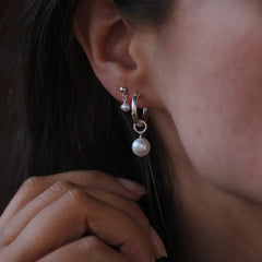 Leah Yard Ava Earrings Pearl & Silver