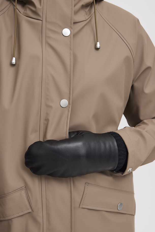 Ichi Nilla Leather Mitten